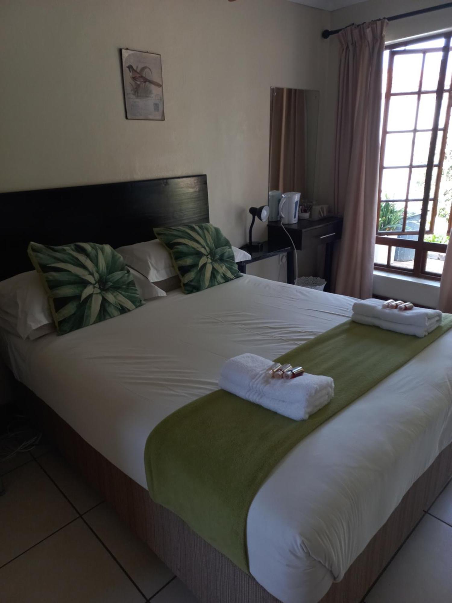 Or Tambo Guest House Kempton Park Exterior photo
